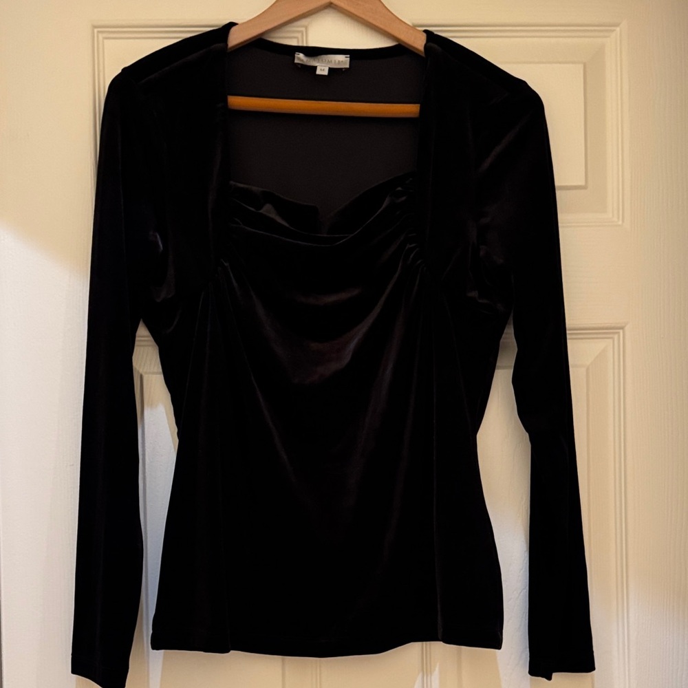 Anatomie Black Velvet Women's Blouse
